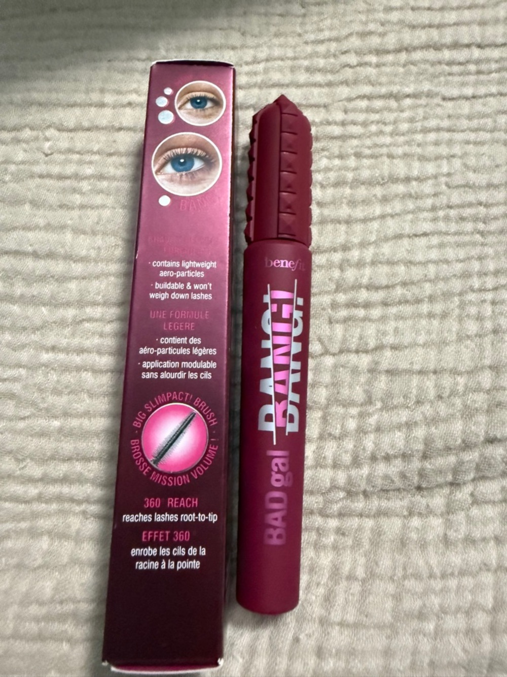 Benefit BADgal BANG Volumizing Mascara - Wild Plum - Picture 5 of 5